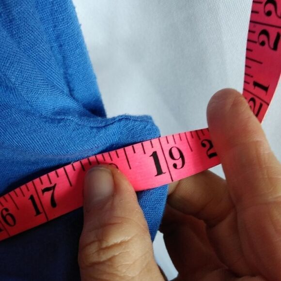 One World tunic  - Picture 7 of 8